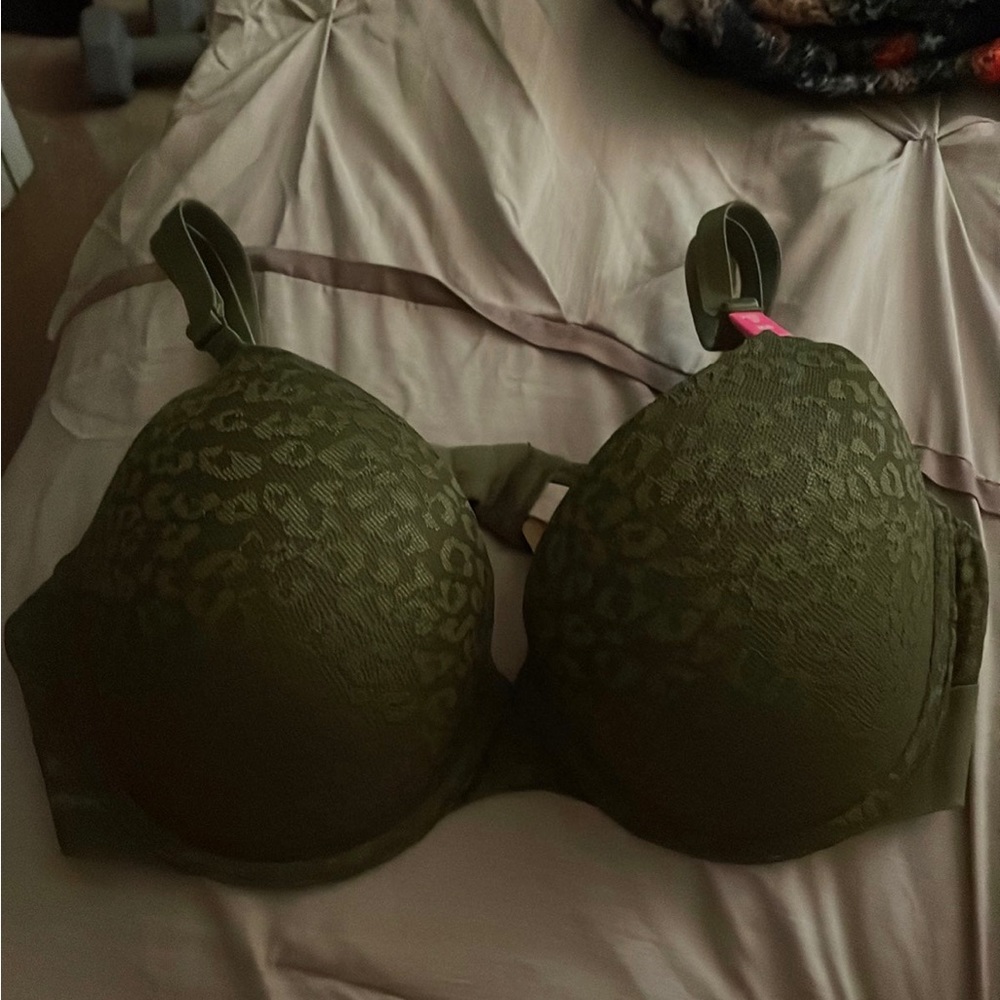 NWT Victoria’s Secret PINK Push Up Bra
